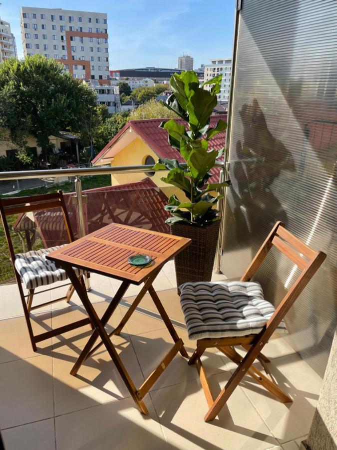 En Passant / A Time In Iasi Apartment Luaran gambar